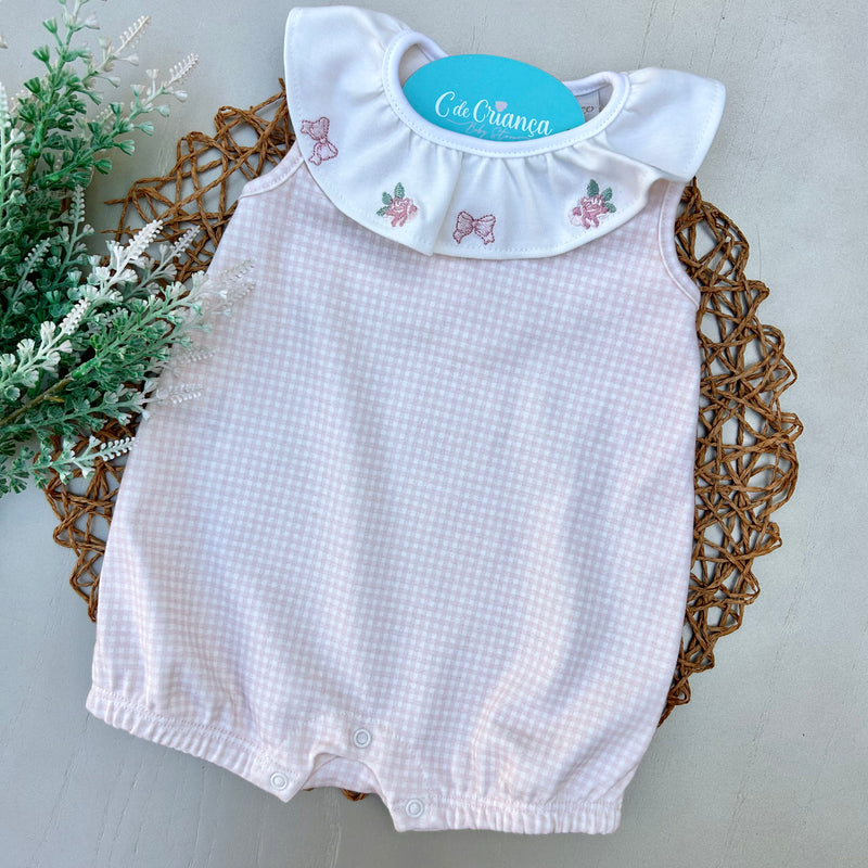 Romper Cavado com Gola Bordada