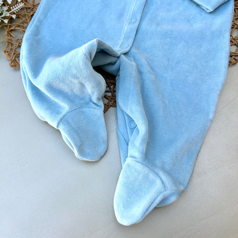 Macacão Plush Azul Bebê