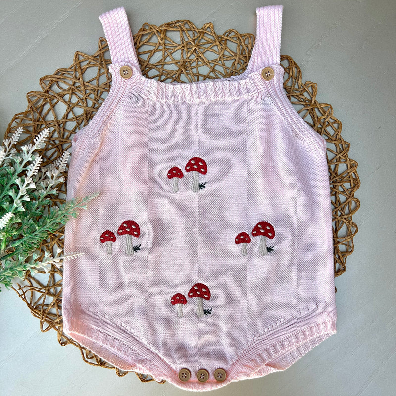 Romper Rosa com Estampa de Cogumelo